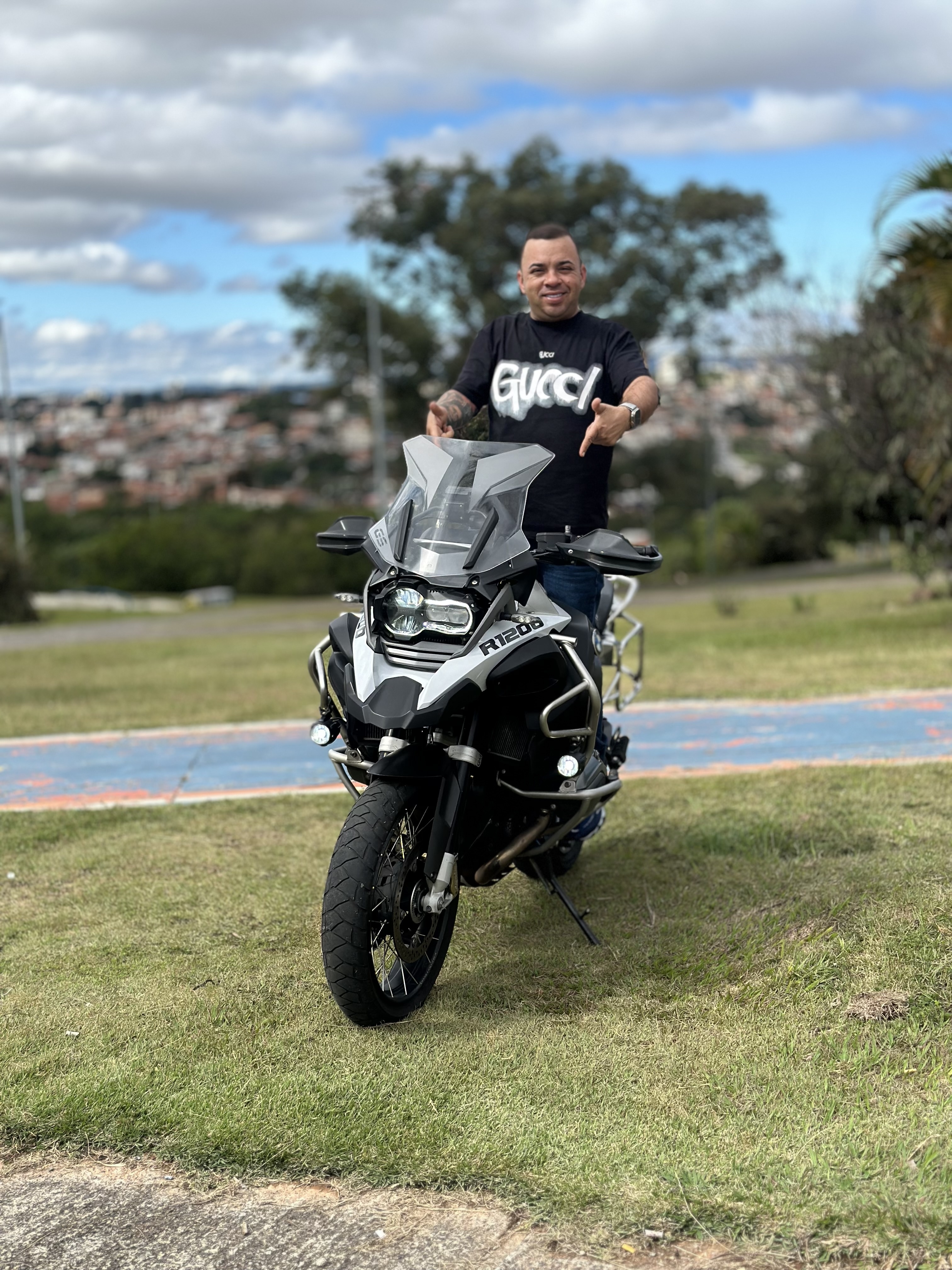 BMW 1200 r OU 60 MIL POR APENAS 0,02 CENTAVINHOS
